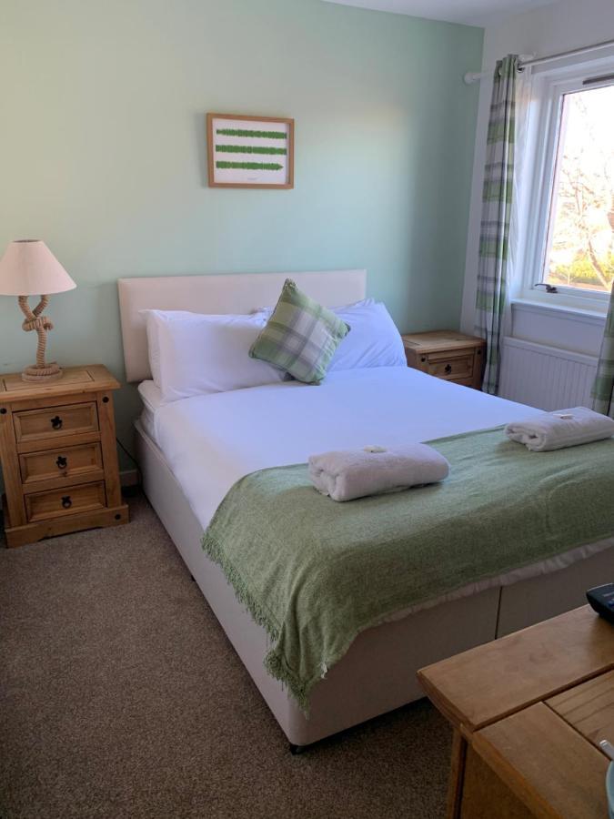 The Ship Inn Invergordon Ngoại thất bức ảnh